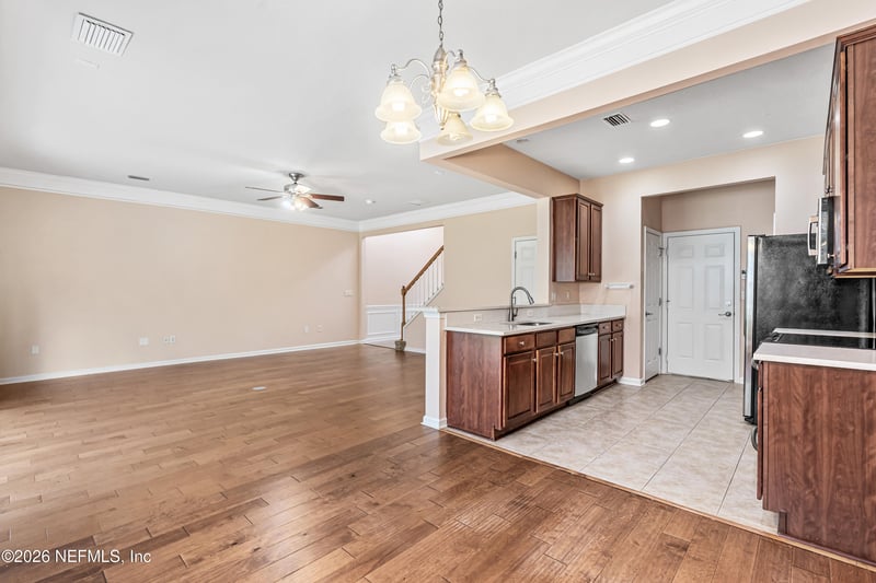 6486 Yellow Leaf Ct, Jacksonville, FL 32258
