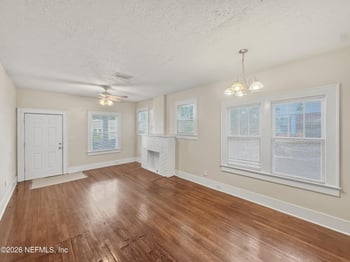 649 Long Branch Blvd, Jacksonville, FL 32206