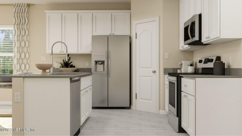 649 Murphys Dr, St Johns, FL 32259