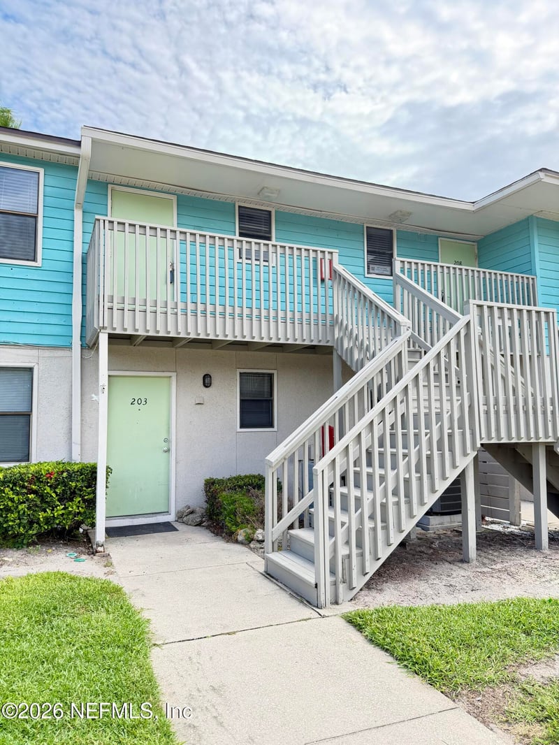 650 W Pope Rd #207, St Augustine, FL 32080