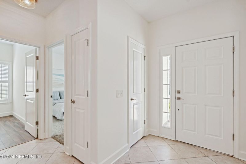 651 Upper 8th Ave S, Jacksonville Beach, FL 32250