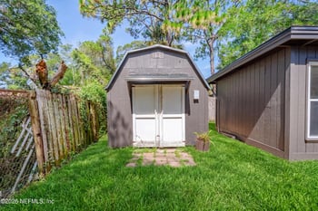 6522 Barkwood Dr, Jacksonville, FL 32277