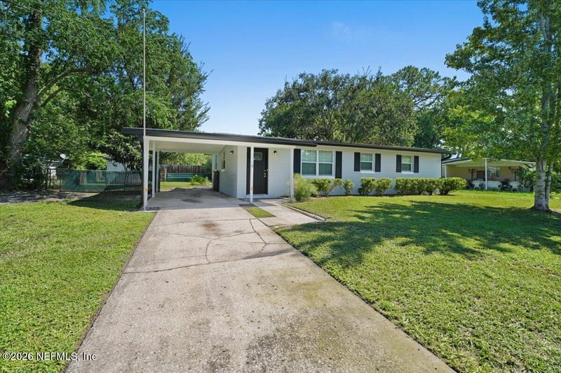 6529 Bo Peep Dr N, Jacksonville, FL 32210