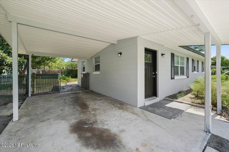 6529 Bo Peep Dr N, Jacksonville, FL 32210