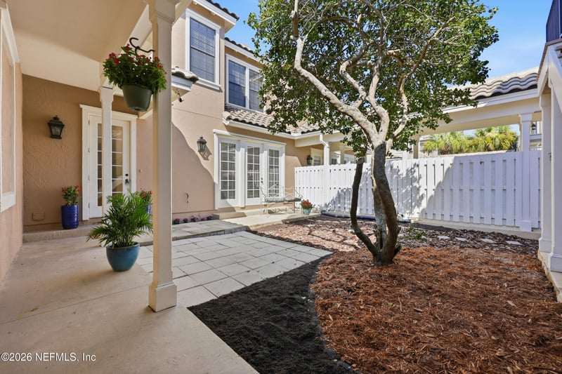 654 S Loop Pw, St Augustine, FL 32095