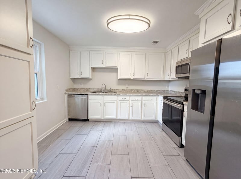 6543 Aires Rd, Jacksonville, FL 32244