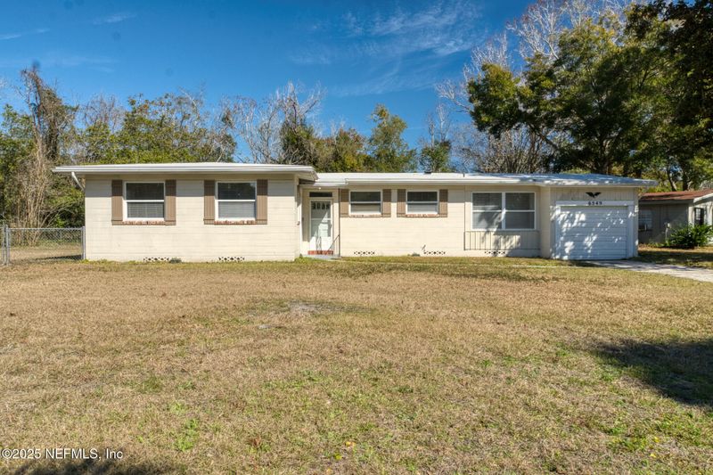 6549 Solandra Dr S, Jacksonville, FL 32210