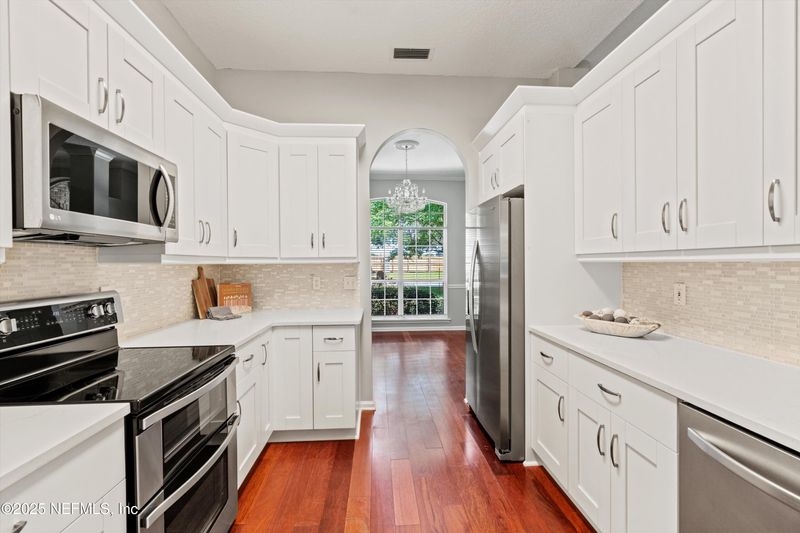 656 Marshview Dr, Jacksonville Beach, FL 32250