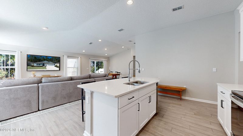 65656 Edgewater Dr, Yulee, FL 32097
