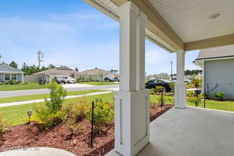 65688 Edgewater Dr, Yulee, FL 32097