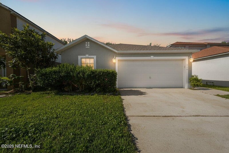 6570 Gentle Oaks Dr S, Jacksonville, FL 32244