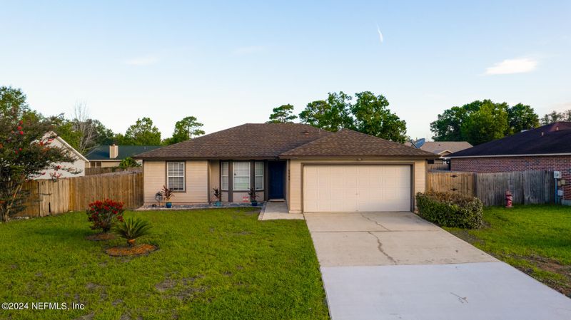 6589 Big Stone Dr, Jacksonville, FL 32244