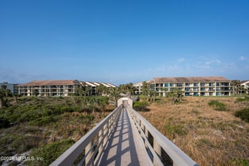 66 Village Del Lago Cir, St Augustine Beach, FL 32080