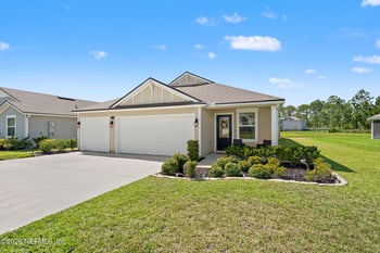 66012 Edgewater Dr, Yulee, FL 32097