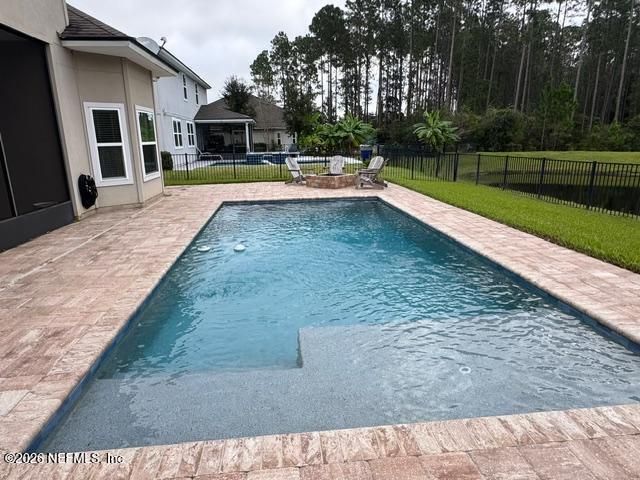 661 Fort William Dr, St Johns, FL 32259
