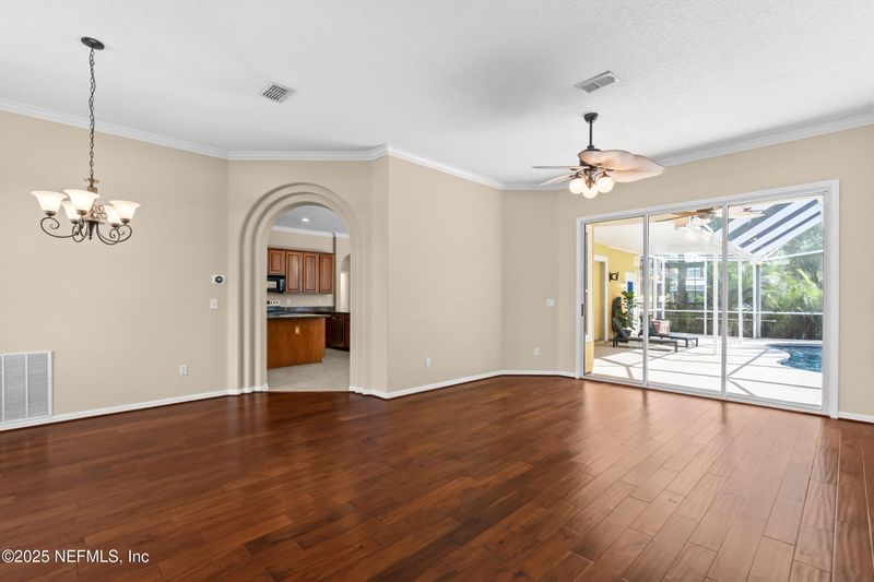 661 Wakeview Dr, Orange Park, FL 32065