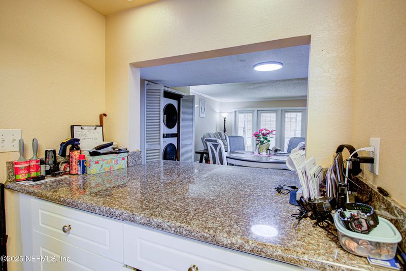 6616 La Mirada Dr E #4, Jacksonville, FL 32217