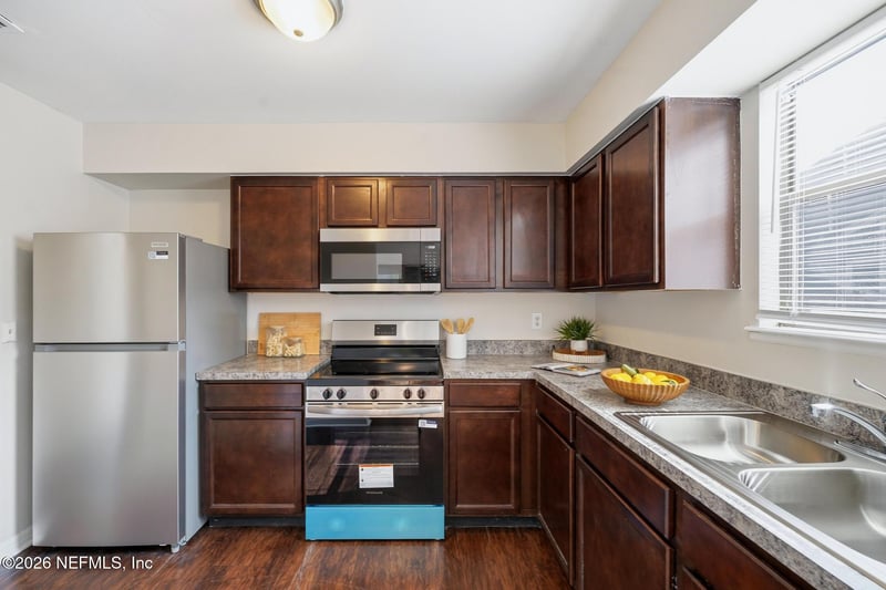 6620 Wellington Place Ln, Jacksonville, FL 32216