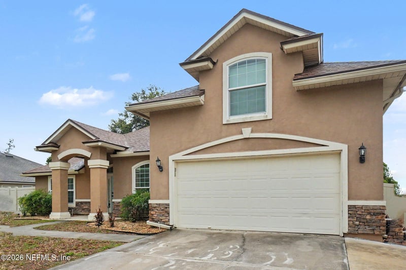 663 Mandy Oaks Dr, Jacksonville, FL 32220