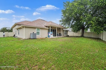 663 Mandy Oaks Dr, Jacksonville, FL 32220