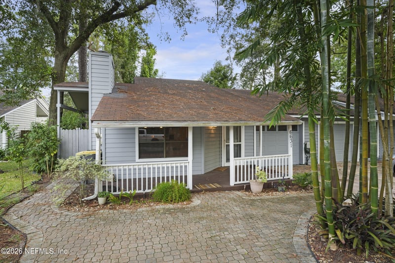 6631 Wellington Place Ln, Jacksonville, FL 32216
