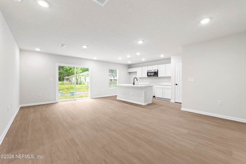6647 Hughes St, Jacksonville, FL 32219