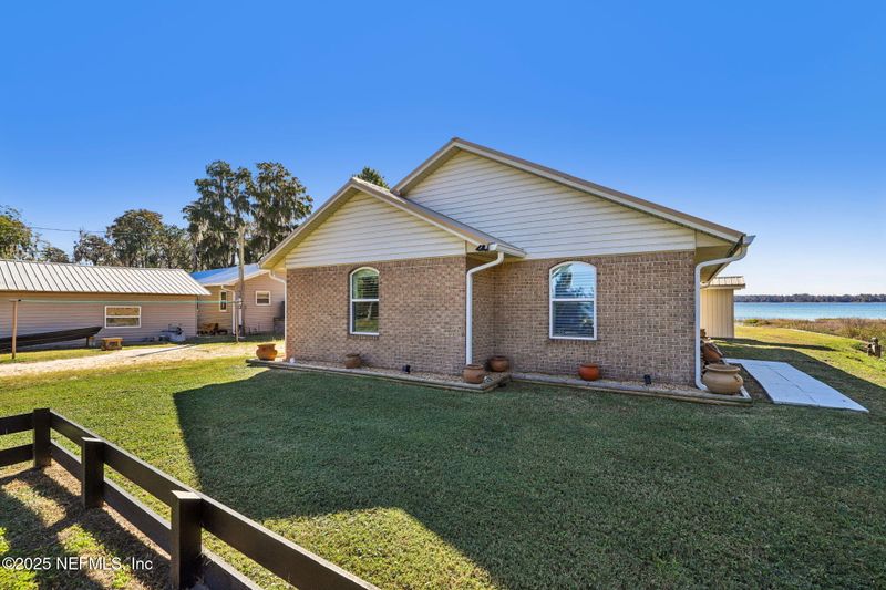 6664 SW 160th St, Starke, FL 32091