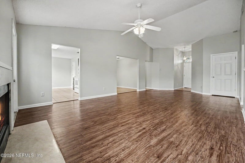 6670 Lana Ln, Jacksonville, FL 32244