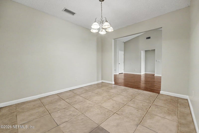 6670 Lana Ln, Jacksonville, FL 32244