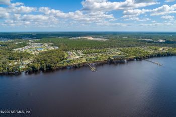 67 Oak Park Dr, St Johns, FL 32259