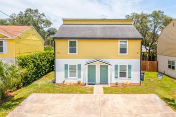 67 W 8th St, Atlantic Beach, FL 32233