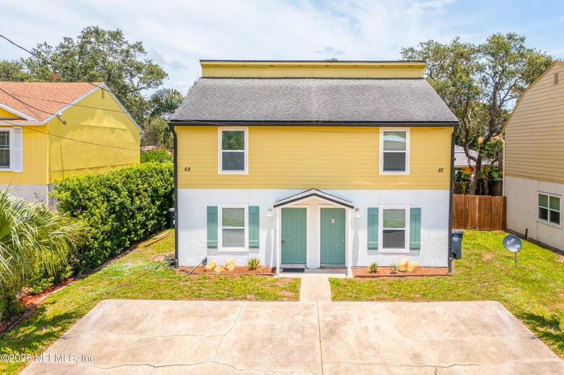 67 W 8th St, Atlantic Beach, FL 32233
