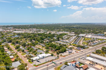 67 W 8th St, Atlantic Beach, FL 32233