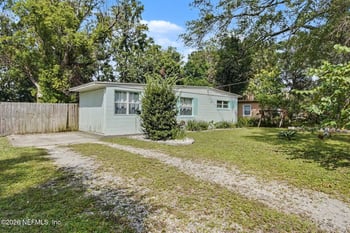 6715 Brandemere Rd S, Jacksonville, FL 32211