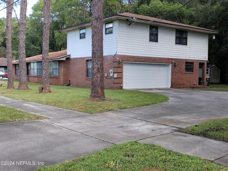 6731 Kinlock Dr, Jacksonville, FL 32219