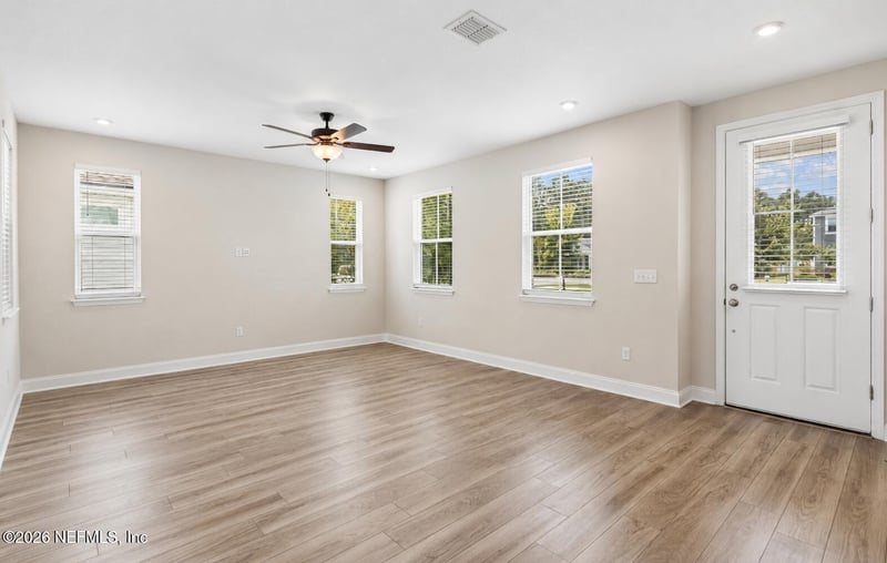 676 Palmetto Pl, Yulee, FL 32097