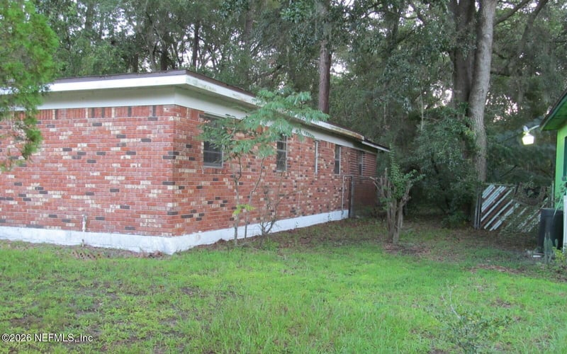 6765 Gaspar Cir E, Jacksonville, FL 32219