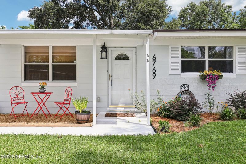 6769 Daughtry Blvd S, Jacksonville, FL 32210