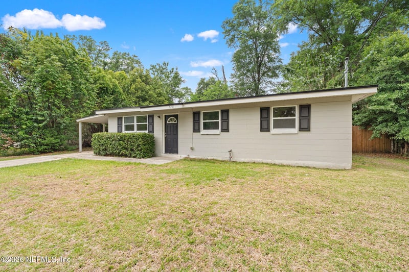 6781 Tinkerbell Ln, Jacksonville, FL 32210