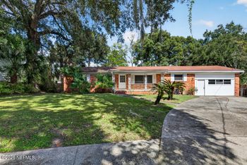 6809 Azul Ct, Jacksonville, FL 32210