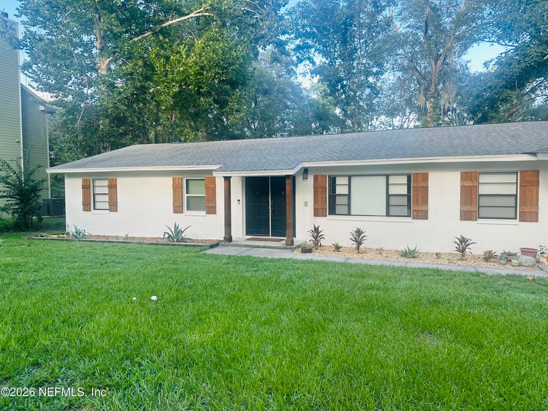 683 Arthur Moore Dr, Green Cove Springs, FL 32043