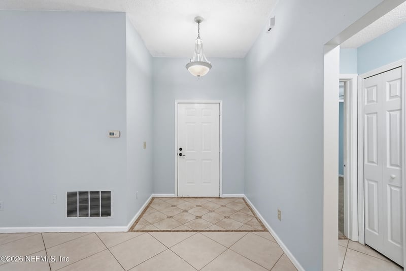 6849 Ridgeview Ave, Jacksonville, FL 32244