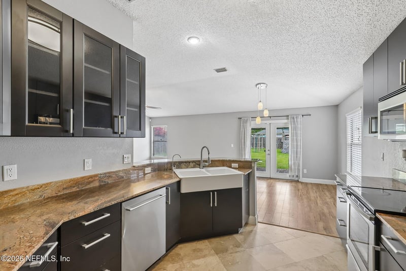 687 Scarlet View Ct, Orange Park, FL 32073