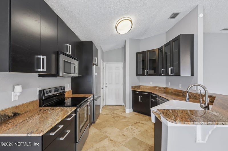 687 Scarlet View Ct, Orange Park, FL 32073