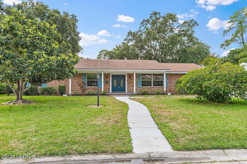 6870 La Loma Dr, Jacksonville, FL 32217