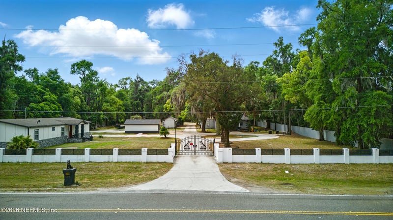6878 Lenox Ave, Jacksonville, FL 32205