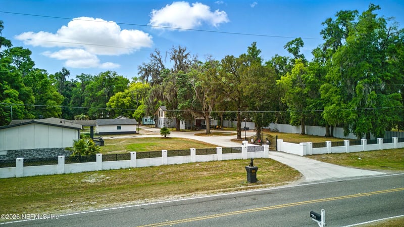 6878 Lenox Ave, Jacksonville, FL 32205
