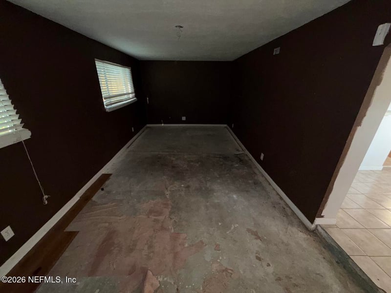 6880 Tinkerbell Ln, Jacksonville, FL 32210