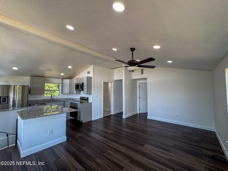 6907 Gatorbone Rd, Keystone Heights, FL 32656