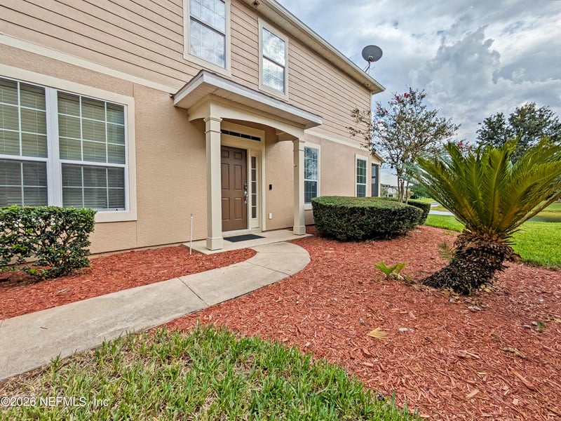6908 Roundleaf Dr, Jacksonville, FL 32258